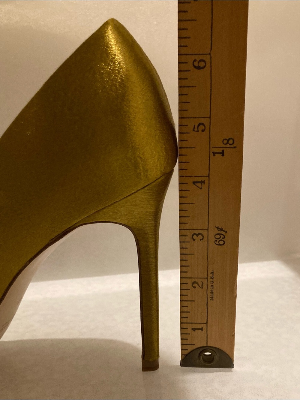 Zara Basic Peacock Embroidered Chartreuse yellow SATIN-EFFECT Pump - Picture 6 of 8